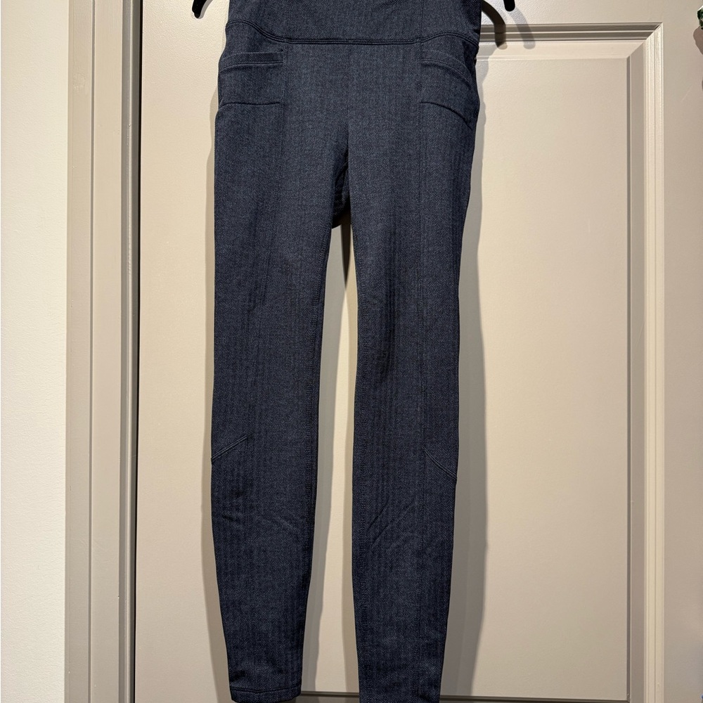 Athleta black/navy stretchy Herringbone leggings women’s small